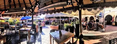 La Vida Cantina