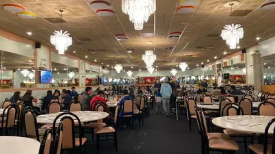 Hong An Bo 7 Mon Restaurant