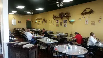 Debbie's Restaurant & Pie Shoppe