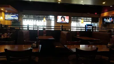 Boston's Restaurant & Sports Bar