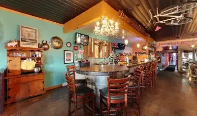 Flying Pig Pub & Kitchen