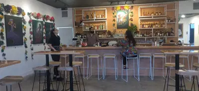 KNVS Bar