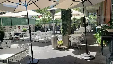 Fambrini’s Cafe