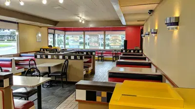 Carl's Jr.