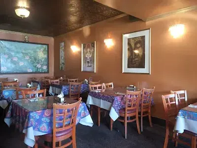Mongkut Thai Restaurant