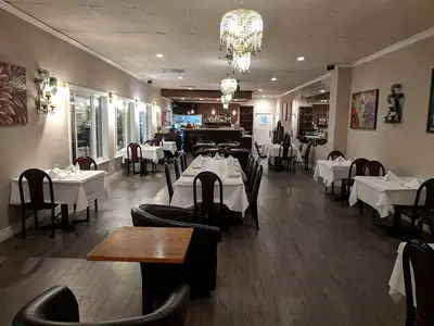 Babushka Market, Deli & Cafe