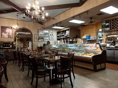 St. Tropez Bistro & Beyond