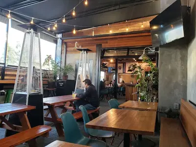 Moto Deli