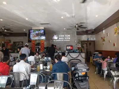 Peach Garden Restaurant (Cơm Tấm Đào Viên)