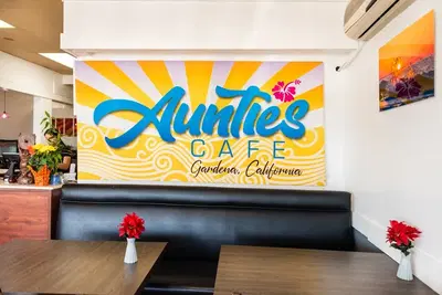 Aunties Cafe