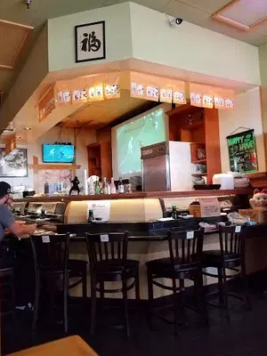TOMO 7 SUSHI