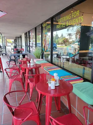 Zesty Olives Mediterranean Grill - Lake Forest