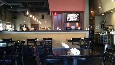 38 Degrees Ale House & Grill