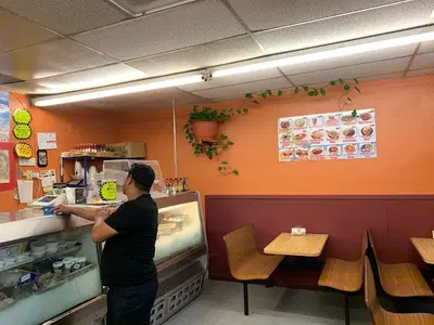 Louisiana Famous Fried Chicken/Bates Fish Market
