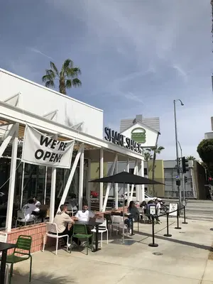 Shake Shack Santa Monica