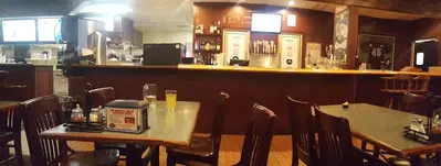 Lamppost Pizza & The Post Pub