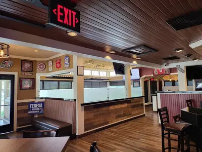 Straw Hat Pizza