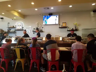 ezze sushi