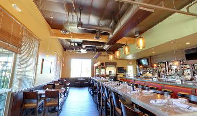 Yanni's Bar & Grill