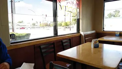 Tom's Jr. Burgers