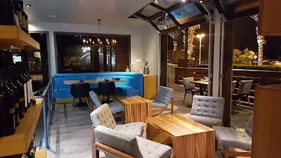 Hendrix Restaurant and Bar