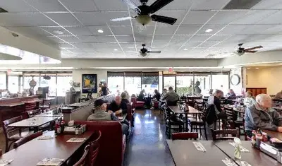 Lido Café and Bakery