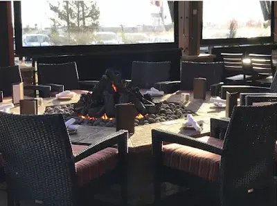 Lazy Dog Restaurant & Bar