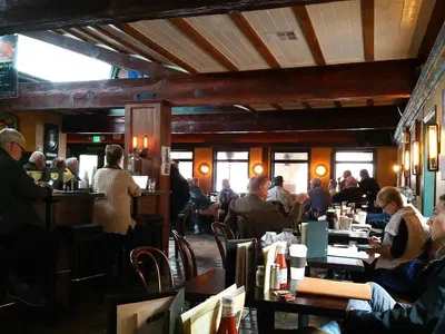 Hennessey's Tavern