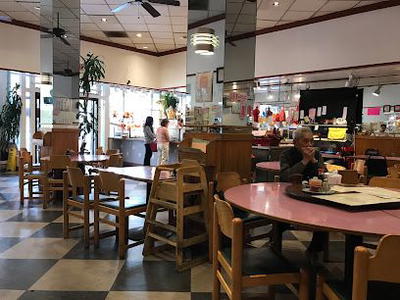 Yee's Restaurant