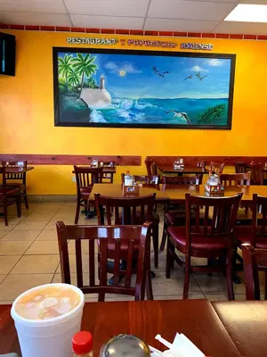 Arcense Restaurant y Pupuseria