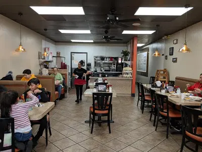 Cinnamon Cafe