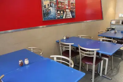 Barone's Pizzeria - Woodland Hills