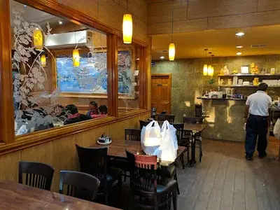 Golden Chopsticks Restaurant