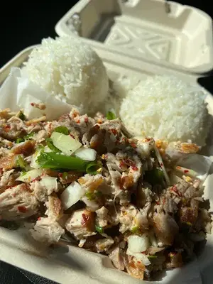Serbesa, Filipino Kitchen