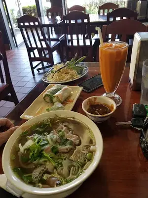 Pho Mai Cali & Grill