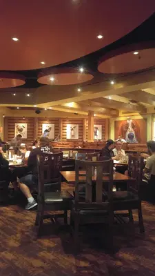 Lazy Dog Restaurant & Bar