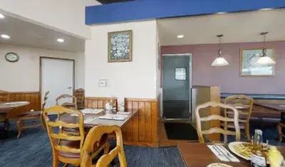 Carrows Restaurants