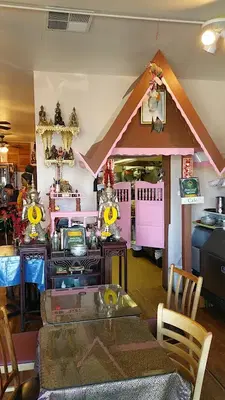 Pattaya Cafe Thai Cuisine