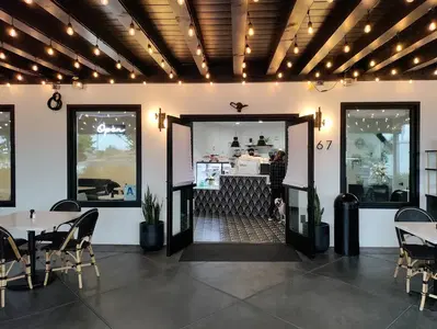 Arandas Cafe
