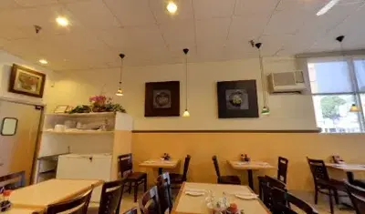 Dumpling House