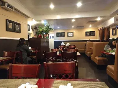 Pho-licious Restaurant