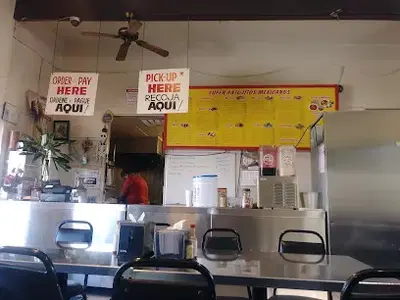Super Antojitos Mexicanos