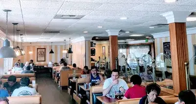 Polly's Pies Restaurant & Bakery