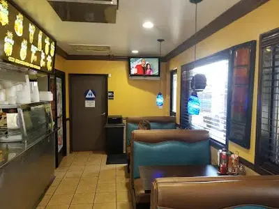 Sol Y Mar Mariscos Restaurant Paramount