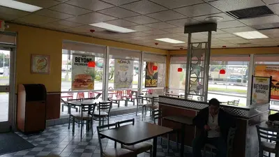 Carl's Jr.