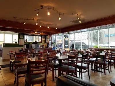Breakers Breakfast, Brunch & Lunch
