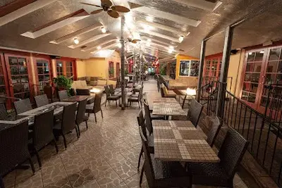 Walter's Restaurant, Bar and Lounge