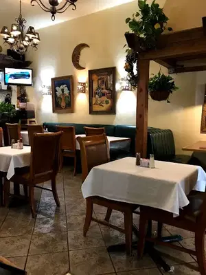 La Caravana Salvadorian Restaurant