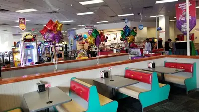 Chuck E. Cheese