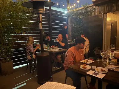 401k food and wine